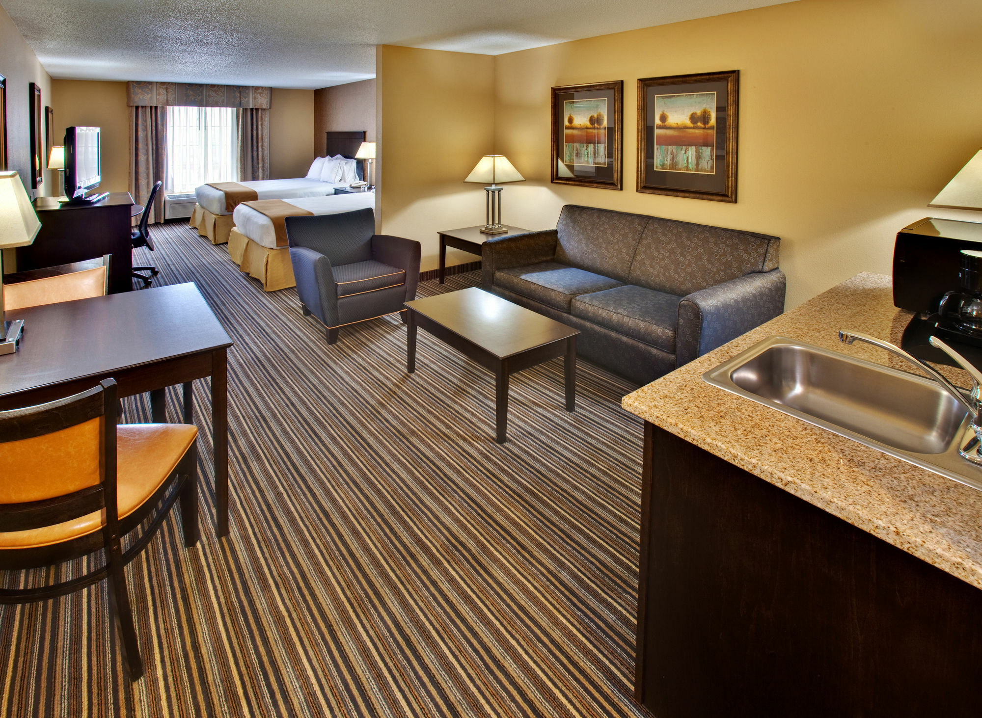 Holiday Inn Express Hotel & Suites Council Bluffs - Convention Center Area By Ihg Habitación foto